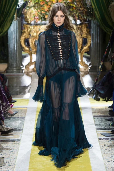Look 22